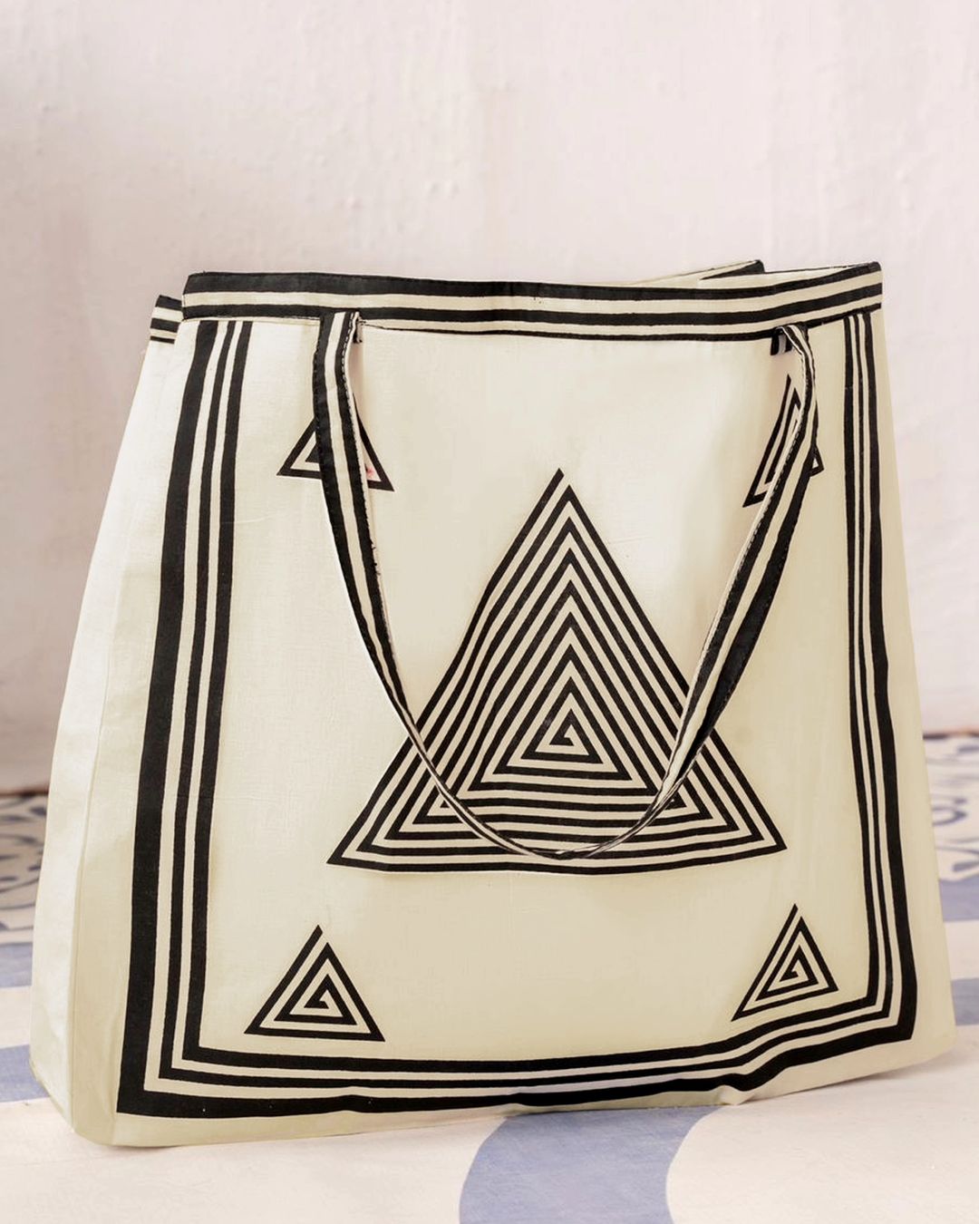 Pyramid Stitched 2 Piece + Hand Bag