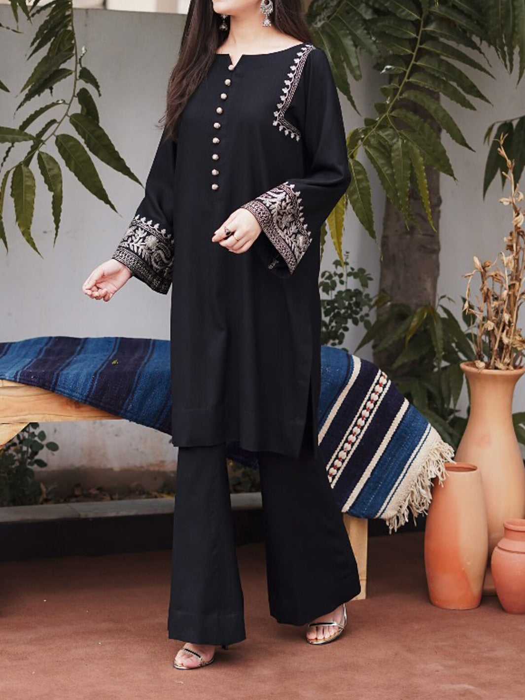 Black Kurta with Beige Embroidery & Crochet Buttons 2pc