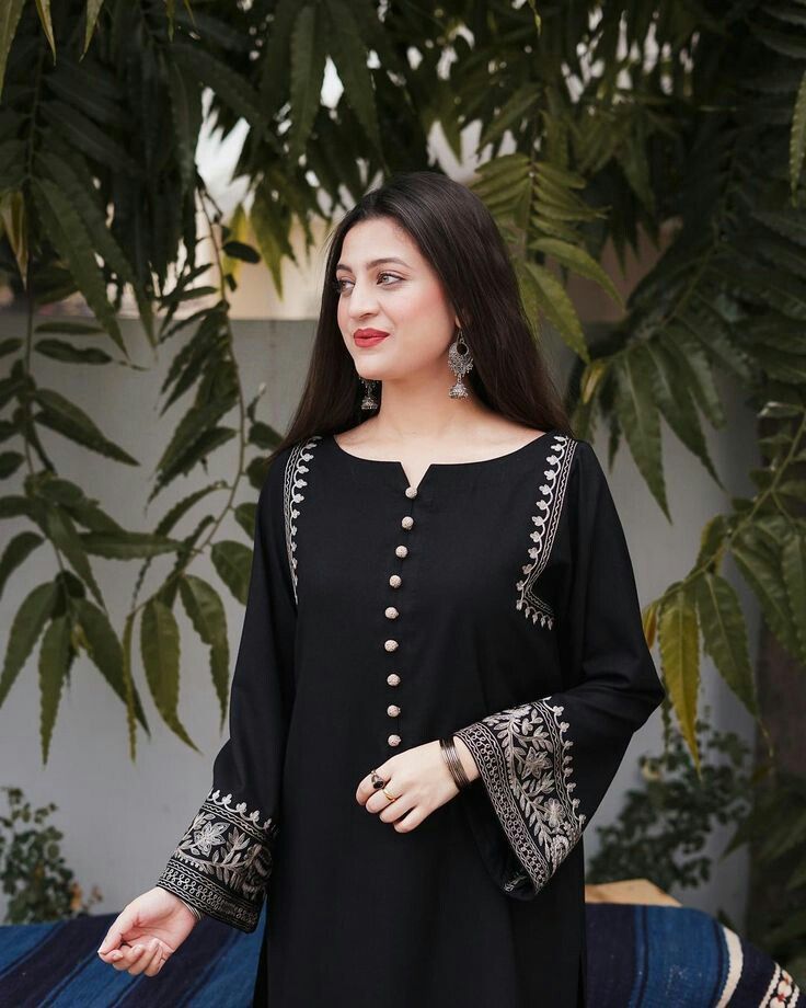 Black Kurta with Beige Embroidery & Crochet Buttons 2pc